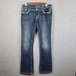 Miss Me Boot Cut Jeans
#JP5774B Embelished Pockets
Sz 30(33×36)